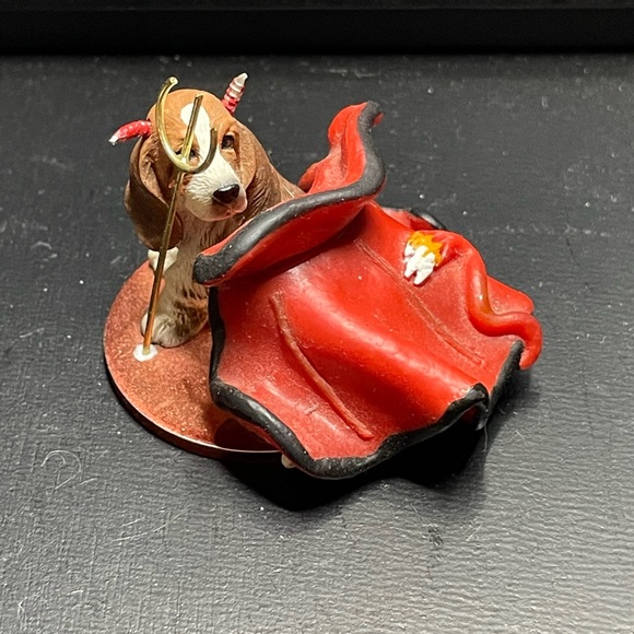 Tiny Ones Basset Hound Devil Costume Micro Miniature DTD-37 1991 Semi-Vintage - Picture 2 of 8